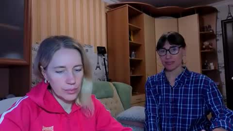 cute_lion_ online show from March 29, 11:42 am