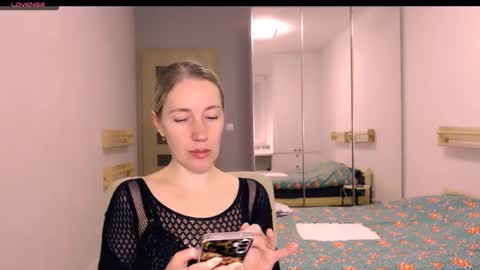 cute_lion_ online show from January 8, 4:22 pm