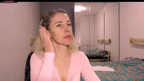 cute_lion_ online show from January 10, 4:55 pm