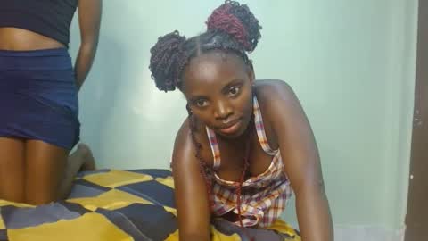 cute_lorna online show from April 12, 8:39 am