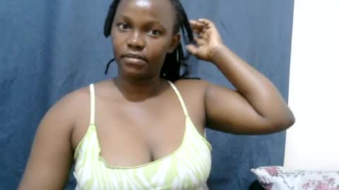 cute_lyn6 online show from June 29, 2:18 am