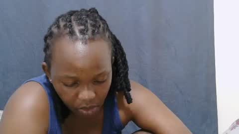 cute_lyn6 online show from July 16, 5:45 am