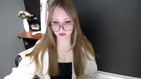 Veronica online show from April 3, 7:06 am