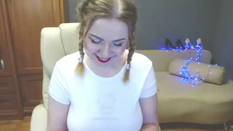 cute_phoenix online show from August 9, 5:38 pm