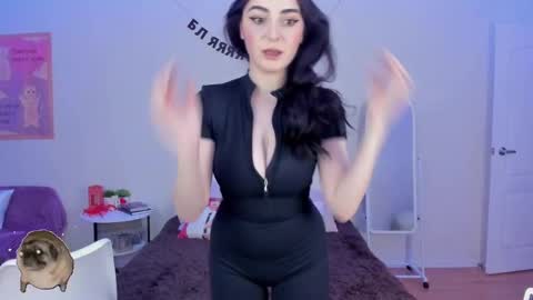 Bb online show from December 18, 3:33 pm