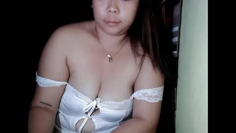 Mimi online show from April 4, 10:41 pm