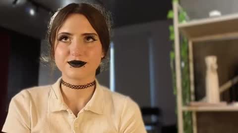 Aria online show from April 24, 2:42 pm