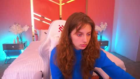 Foxy online show from November 6, 2:45 pm