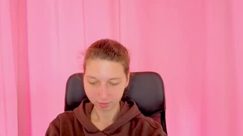 Elli online show from October 23, 9:48 am