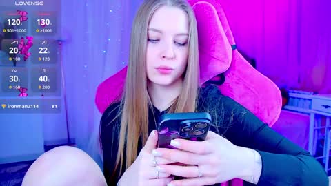 Rina online show from March 28, 10:15 am