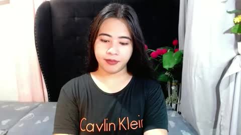 cute online show from January 9, 6:07 am