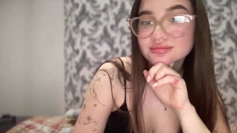 CuteAnn online show from February 5, 3:26 pm