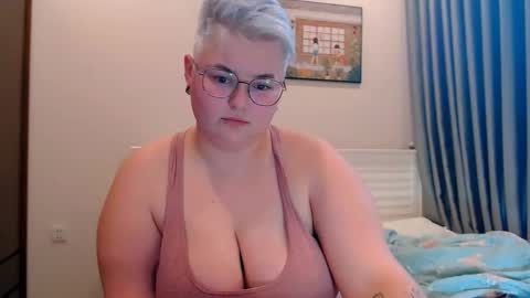 Sophie  Lilith online show from October 16, 7:33 am