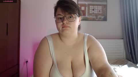 Sophie  Lilith online show from October 4, 7:14 am