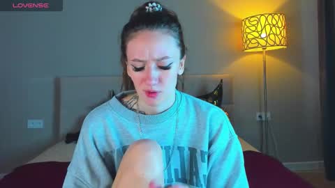 Kate online show from November 9, 9:05 am