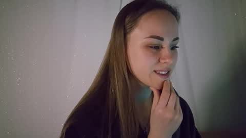 cutie_xoxo_ online show from March 3, 10:05 pm