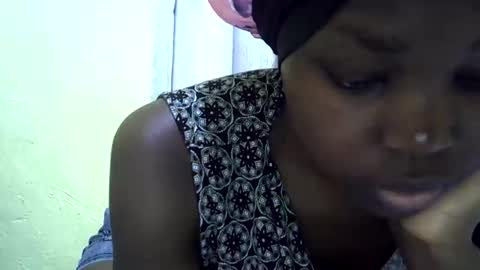 cutiehanish4 online show from October 13, 5:59 pm