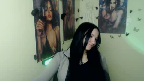 Emma online show from February 4, 8:06 am