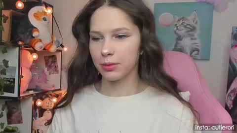 Rori  Instagram cutierori  online show from March 5, 11:27 pm