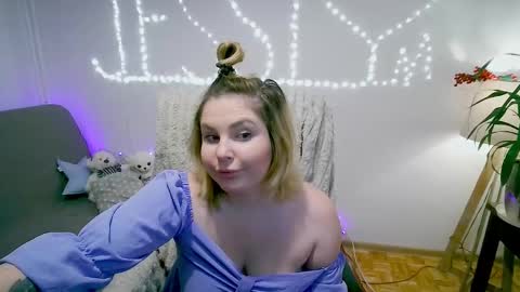 cyber_candy online show from January 23, 11:26 pm