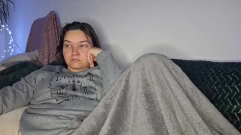 Cyndee Winter online show from October 18, 5:59 pm