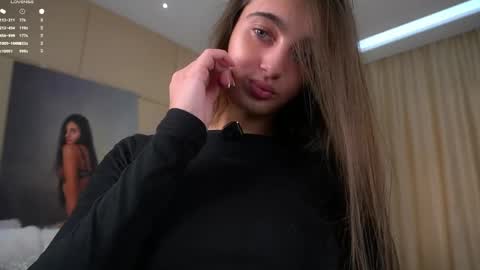 Isabella online show from April 6, 1:16 am