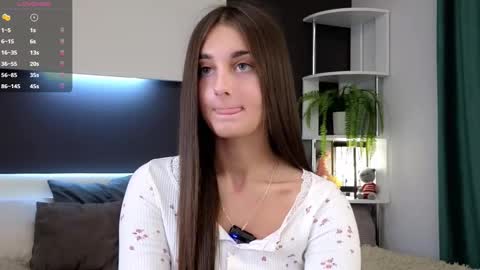 Isabella online show from February 17, 1:04 am