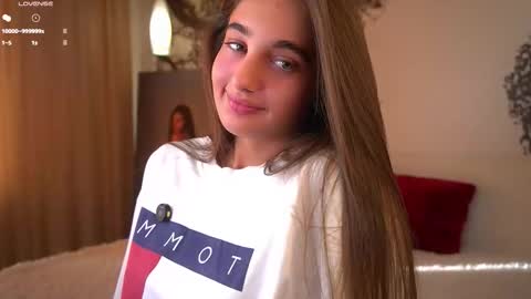 Isabella online show from September 28, 1:23 am