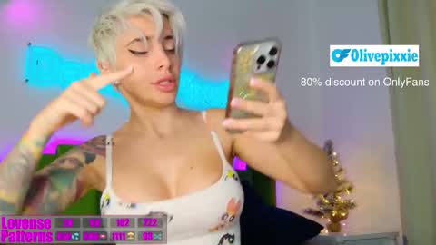 daddyspixxie online show from December 4, 8:05 am