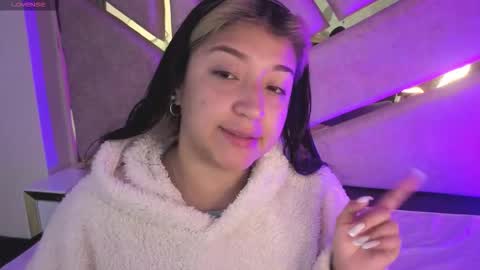 Dahiana  online show from March 10, 12:09 pm