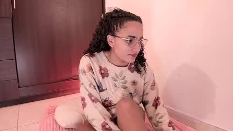 Dahli online show from October 12, 11:01 am