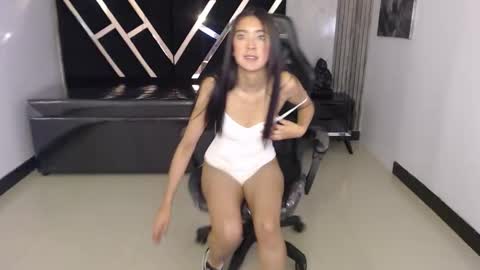 dahyan_ch online show from October 10, 5:40 pm