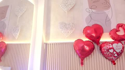 Daiana online show from February 15, 7:35 pm