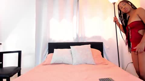 Daila Smith  online show from February 2, 4:22 pm