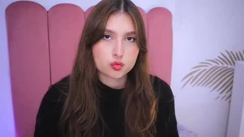 Lauren            online show from February 25, 12:16 pm