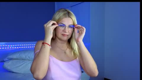 Daisy online show from January 17, 5:09 pm