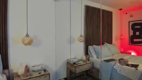 daisylin_mb online show from October 17, 8:45 pm