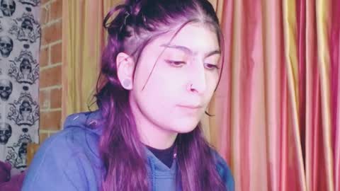    --  -- help me reach 100 hands up  online show from February 10, 4:08 am