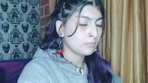    --  -- help me reach 100 hands up  online show from February 12, 3:51 am