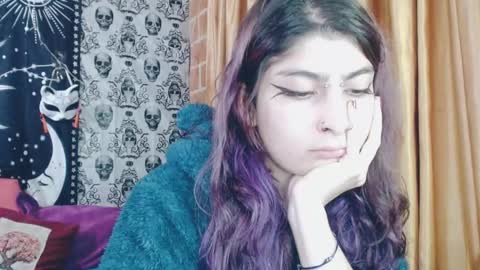    --  -- help me reach 100 hands up  online show from March 8, 1:26 am