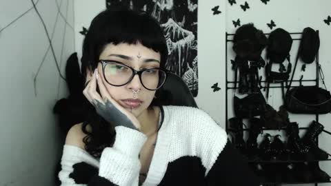 dakota online show from February 21, 2:45 am