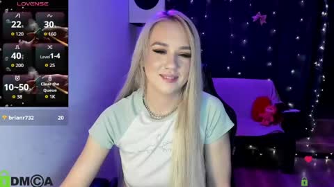dances_queen online show from May 27, 7:05 am