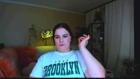Olivia online show from June 3, 3:18 am
