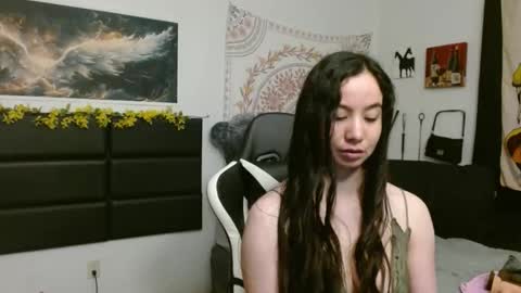 Lea lei-a online show from March 1, 1:33 pm