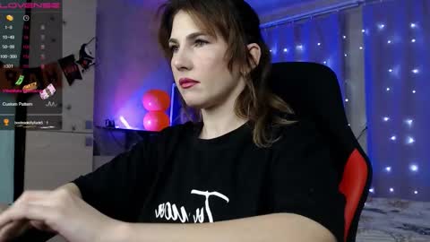 Daniela Cooper online show from November 9, 2:35 pm