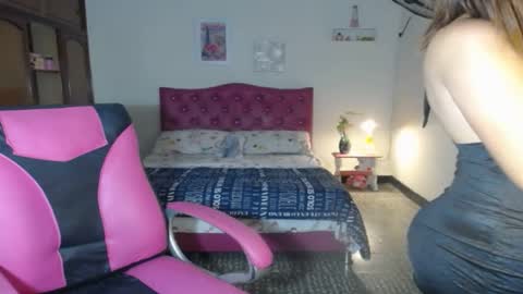 Angie online show from February 18, 3:54 pm