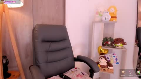 Danielle Rose online show from September 18, 10:41 pm