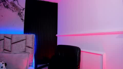 Dani Phonenix online show from October 27, 7:19 pm