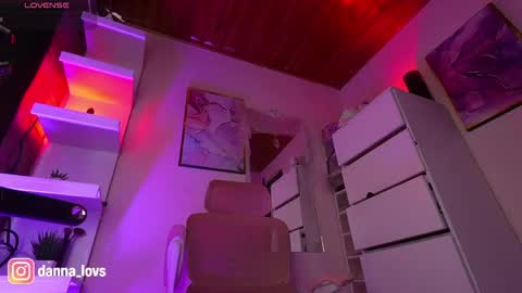 Danna Lovs online show from May 30, 11:41 am