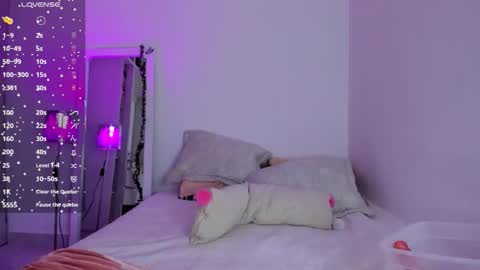 Danna Rhodes online show from October 14, 12:13 am